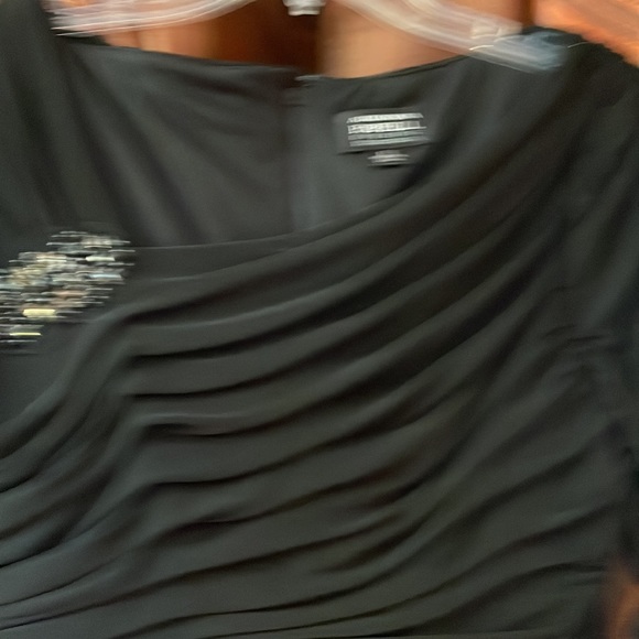 Adrianna Papell Evening Essentials - Picture 5 of 5